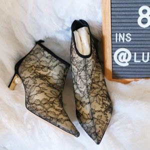 ⛔️SOLD⛔️Nicholas Kirkwood Mira pearl lace Boot